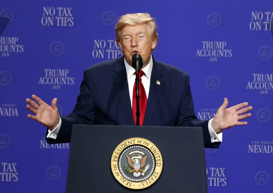 Trump vuelve a prometer dividendos de 5,000 dólares si republicanos ganan las legislativas