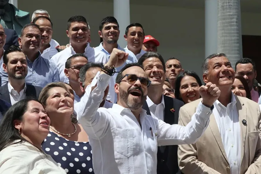 Abelardo de la Espriella asume este viernes la presidencia de Colombia con agenda de cambio
