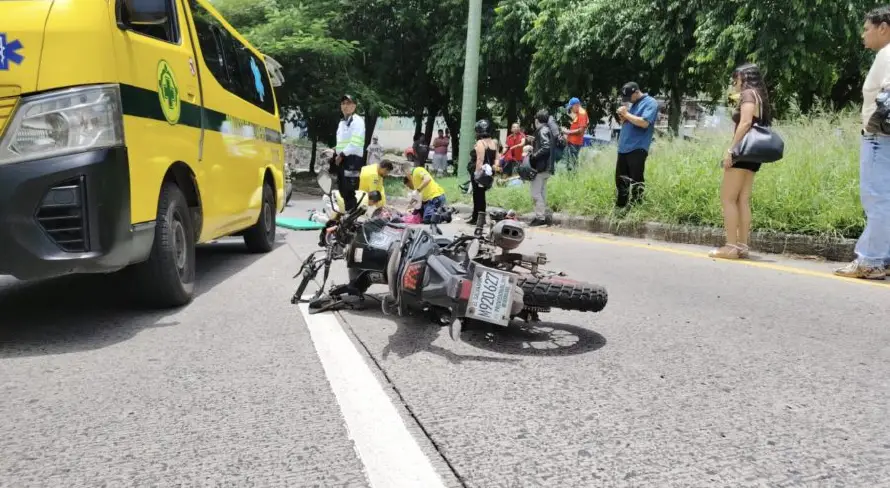 Muere mujer en accidente de motocicleta en la Troncal del Norte
