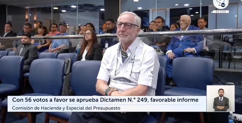 Ratifican préstamo de $100 millones del BID para que estudiantes no abandonen educación superior