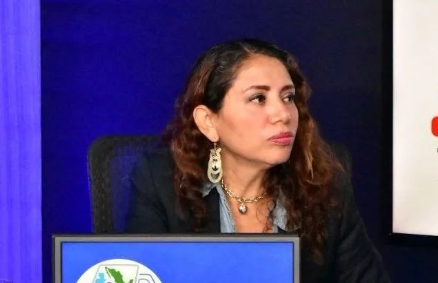 Renuncia Bethy Arana de candidatura a diputación en el FMLN