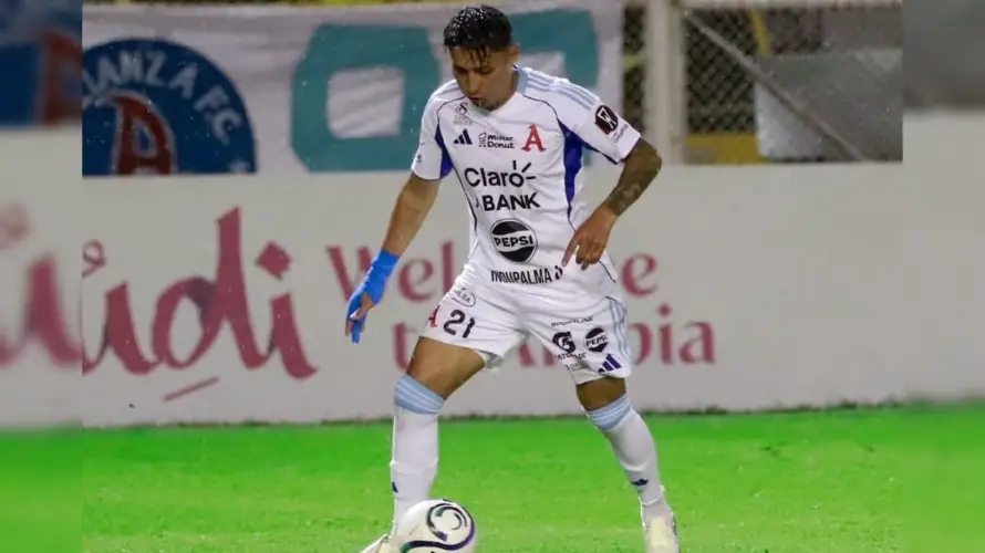 Alianza confirma lesión del lateral Bryan Tamacas, quien queda fuera por el resto de la temporada