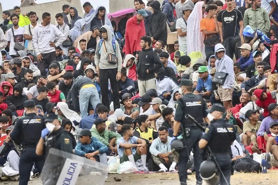 Miles de migrantes siguen en las calles de Ceuta más de tres semanas después de la entrada masiva
