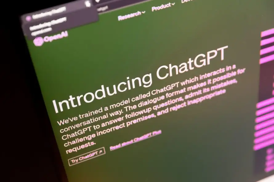 ChatGPT y Roblox, los primeros "chatbot" y videojuego bajo máxima vigilancia de Bruselas