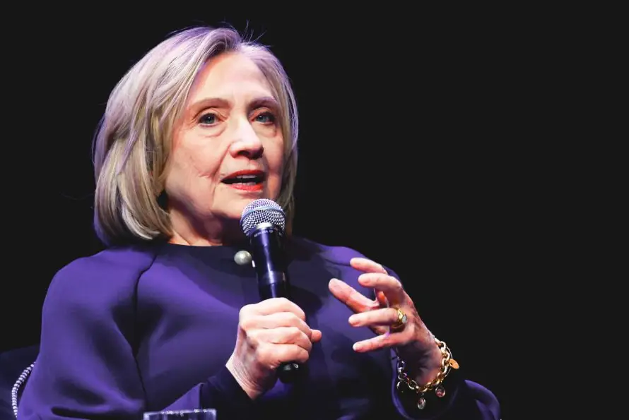 Hillary Clinton: Trump es más cercano a Corea del Norte y Rusia que a Canadá y Omán