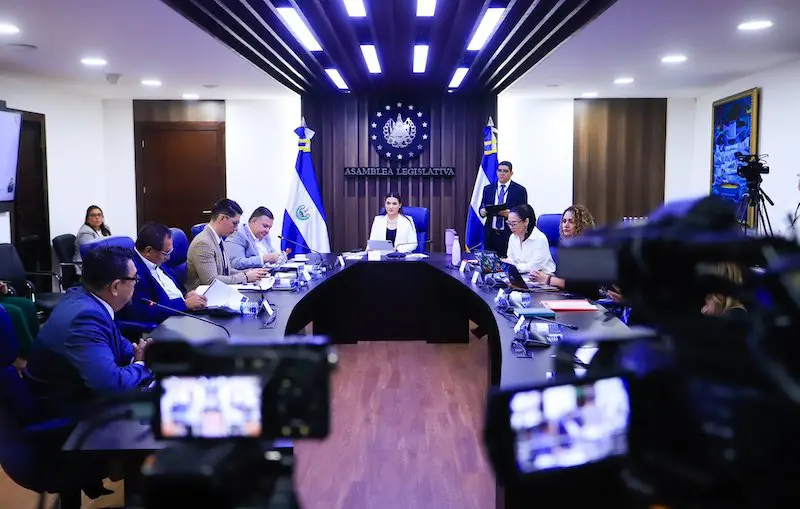 Diputados continúan entrevistando candidatos a Corte de Cuentas, incluido un magistrado, un juez anticrimen y el director Anticorrupción
