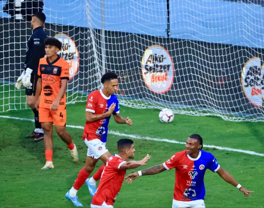 FAS y Águila se enfrentan este sábado en una nueva edición del Clásico Nacional