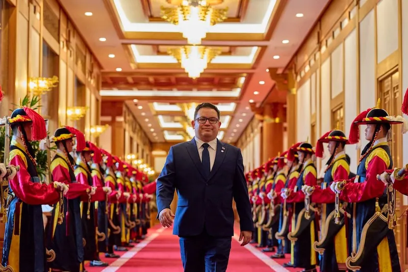 El Salvador busca fortalecer alianza tecnológica con Corea del Sur, dice embajador en Seúl
