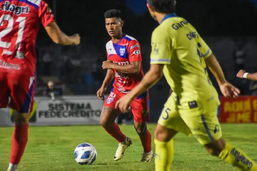 FAS y Firpo chocan este domingo en el cierre de la jornada siete del Apertura 2026