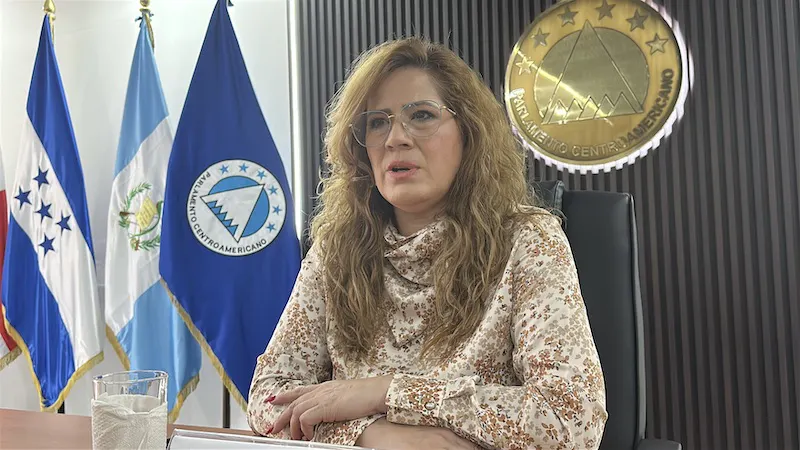 Karina Sosa se reúne en EEUU con organizaciones por TPS: “Desearía al menos una prórroga más”