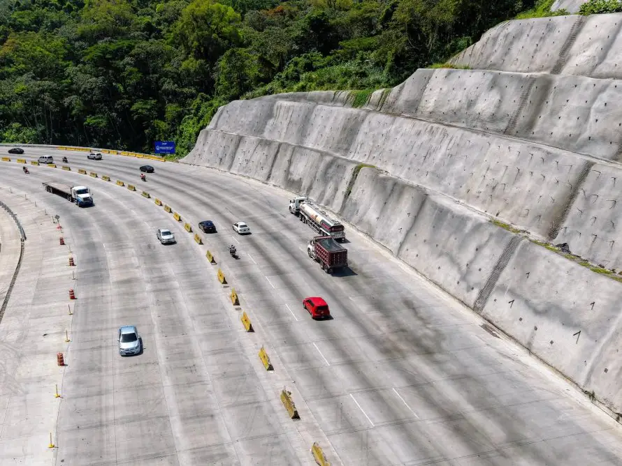 Obras Públicas avisa que están listos para dinamitar taludes en Los Chorros: estas son las rutas ante el cierre total
