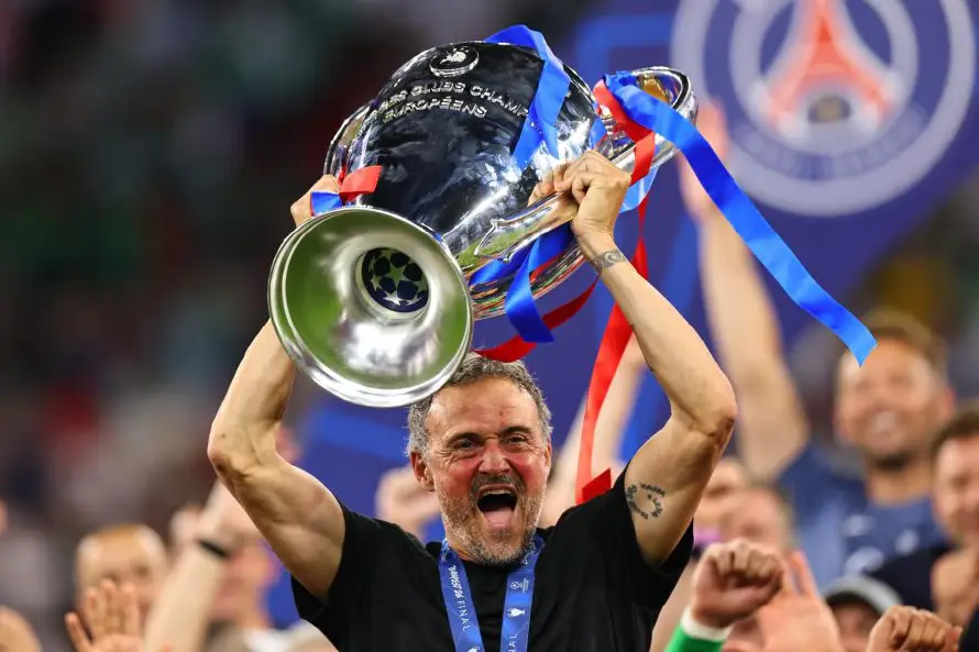 PSG y Aston Villa disputan la Supercopa europea este miércoles