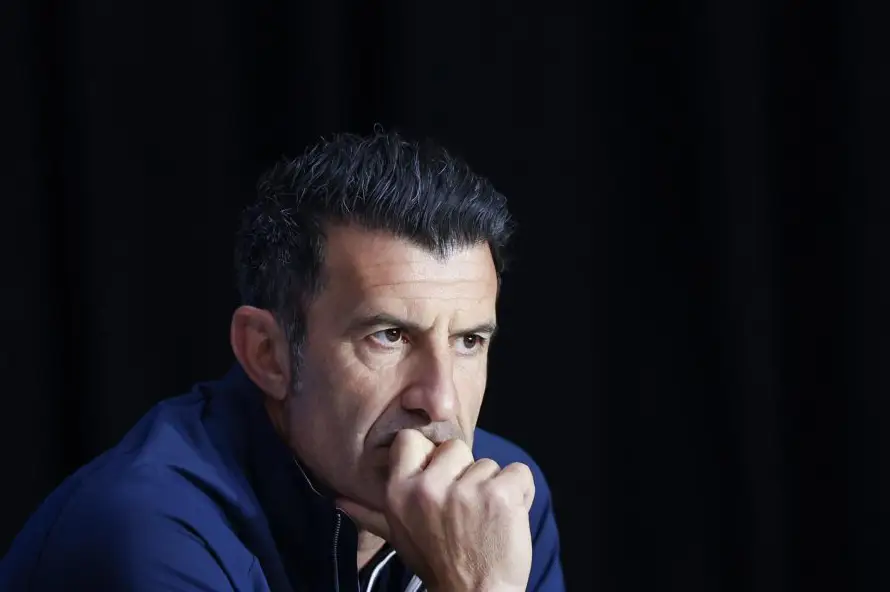 Luis Figo pide la dimisión de Gianni Infantino: "Es el comportamiento más bajo y cobarde que he visto"
