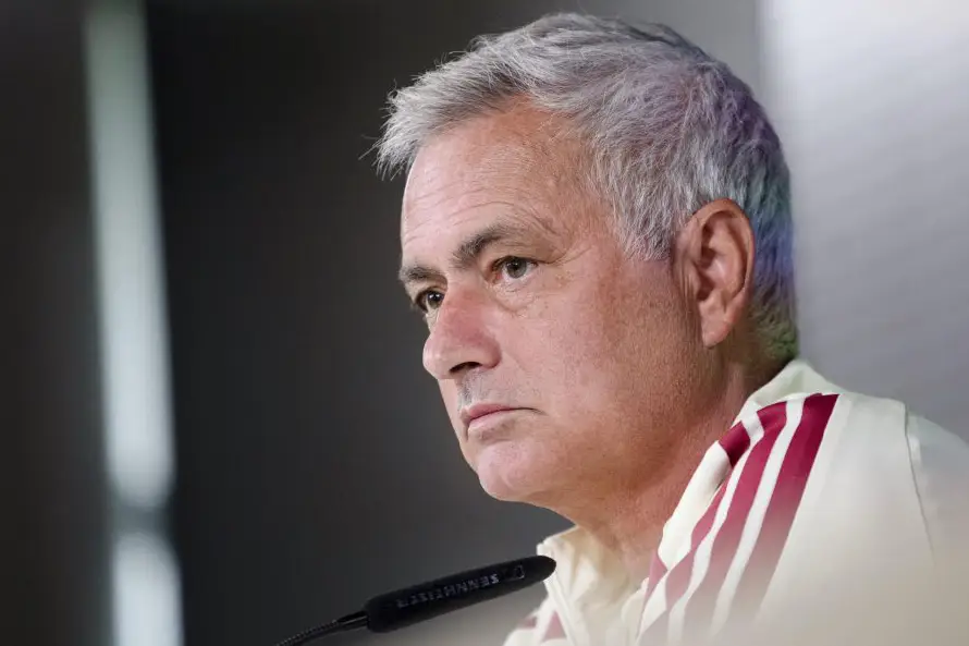 José Mourinho: “No pienso que haya un árbitro que piense que es amigo de Negreira”
