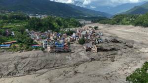 Inundación repentina de Nepal deja imágenes sobrecogedoras de aldeas arrasadas y cientos de desaparecidos