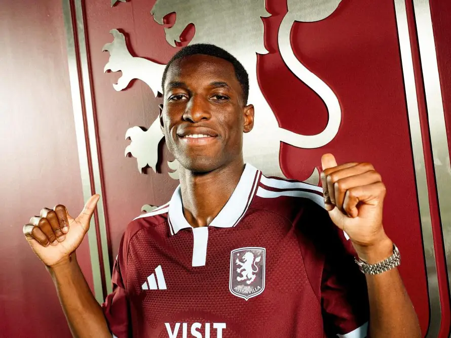 Aston Villa ficha al delantero senegalés Nico Jackson por $88 millones