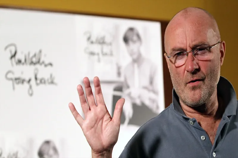 Phil Collins revela que estuvo al borde de la muerte por su adicción al alcohol