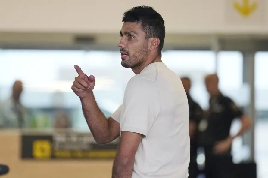 Rodri Hernández, a su llegada a Barcelona: "Jugar en el Barça es un sueño"