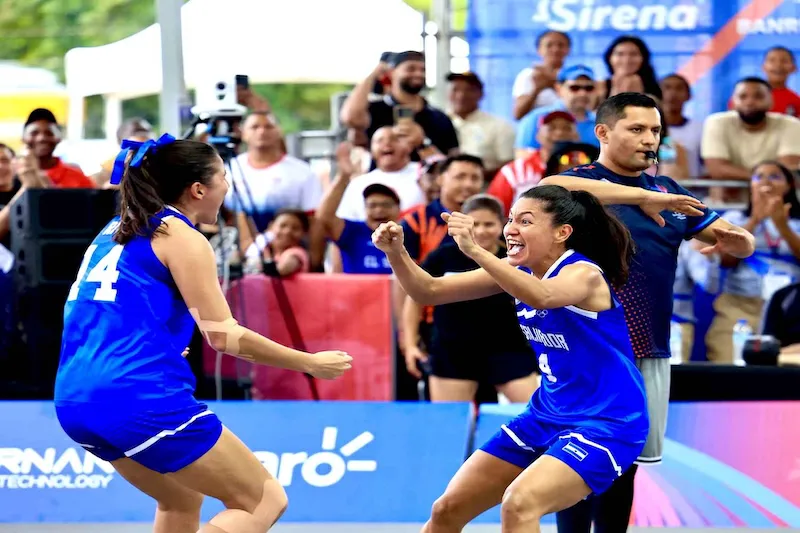 El Salvador clasifica a semifinales en baloncesto 3x3 y fútbol femenino en Santo Domingo 2026