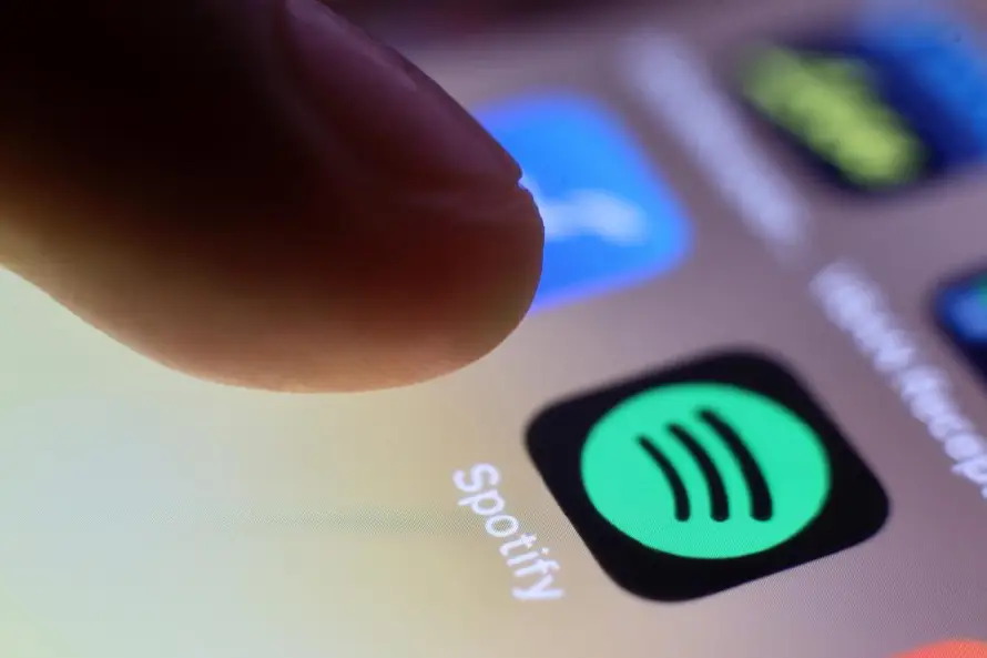 Spotify lanza una nueva etiqueta para identificar identidades de artistas generadas por IA