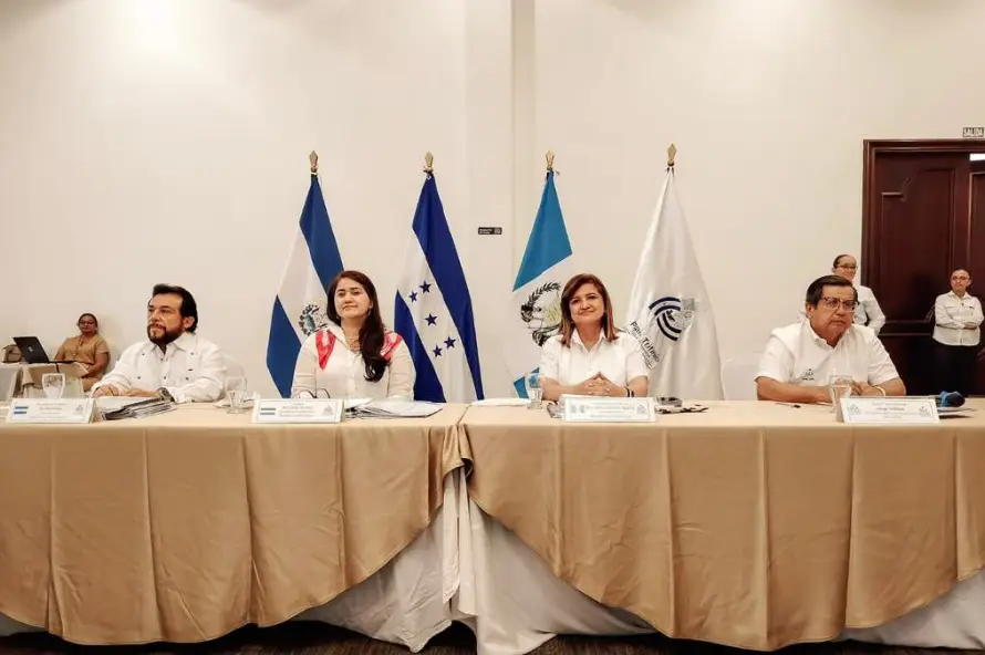 El Salvador, Guatemala y Honduras revisan avances del Plan Trifinio