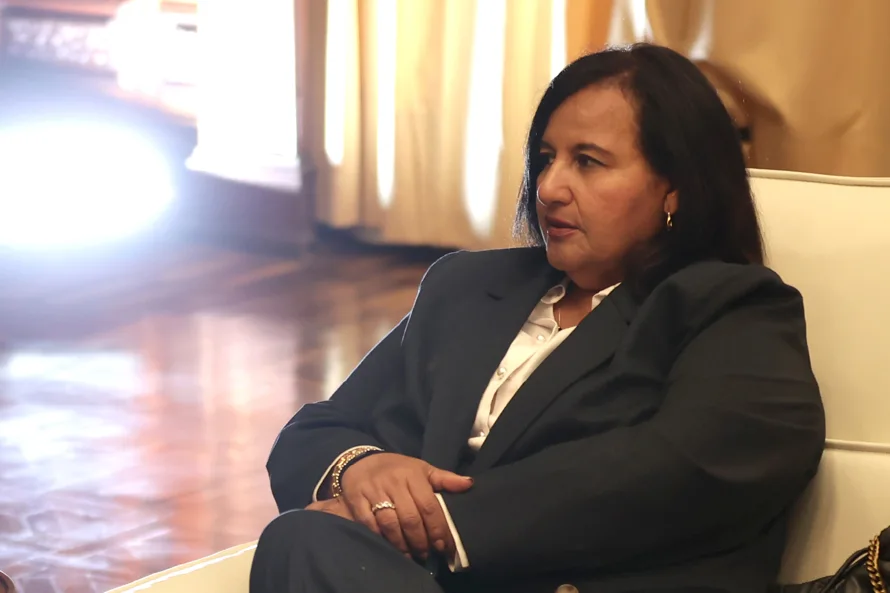 Cabello da bienvenida a opositores que llegaron a Venezuela para diálogo con el chavismo
