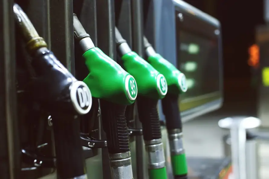 Combustibles subirán $0.10 por galón de diésel y $0.05 en gasolinas esta quincena