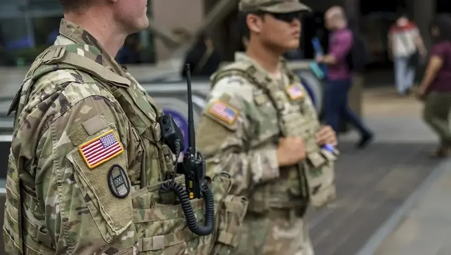 Un año después, la Guardia Nacional que desplegó Trump sigue patrullando Washington