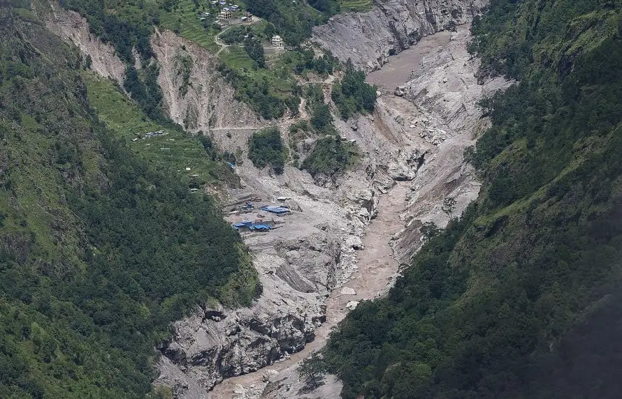 El primer ministro de Nepal parte hacia la ONU para pedir justicia climática tras la inundación