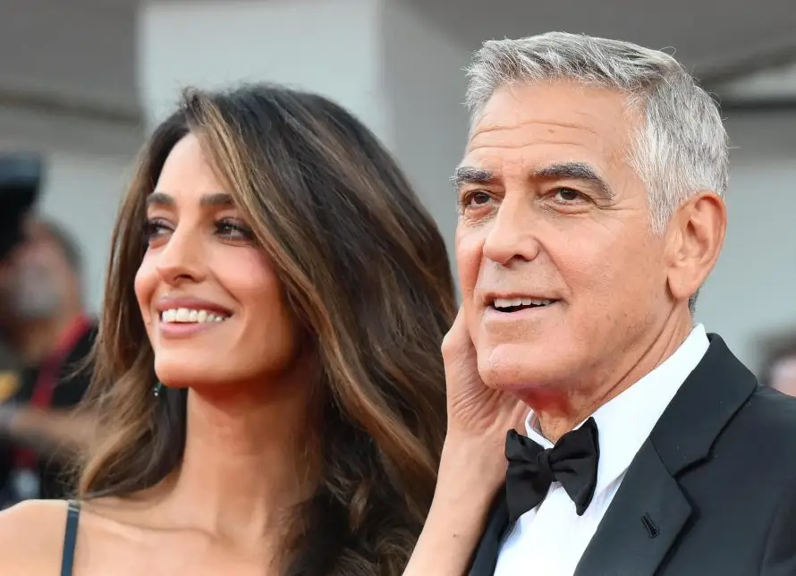George Clooney contra Trump: "Todos los idiotas creen que son brillantes"
