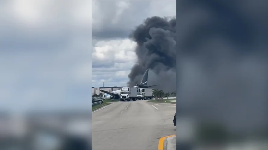 Cinco muertos y tres heridos en estado crítico en el accidente del avión de Amazon cerca del aeropuerto de Miami