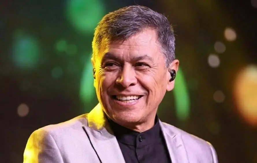 Álvaro Torres lamenta: "Los salvadoreños no se saben mis canciones"