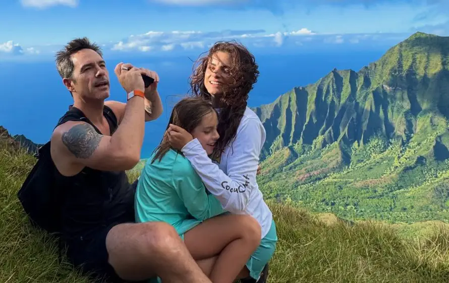 Piden a Aislinn Derbez y Mauricio Ochmann volver a ser pareja, tras fotos en Hawái