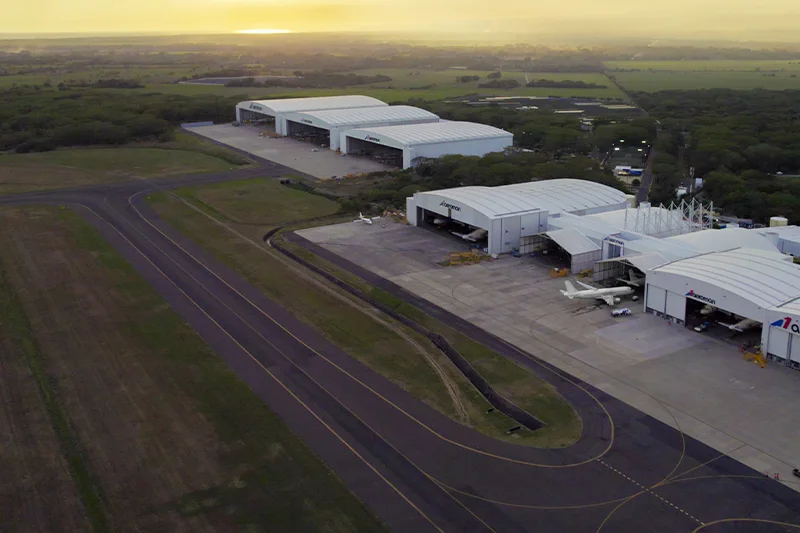 Gigante estadounidense AAR adquirirá el 65 % de MRO Holdings, la casa matriz de Aeroman en El Salvador