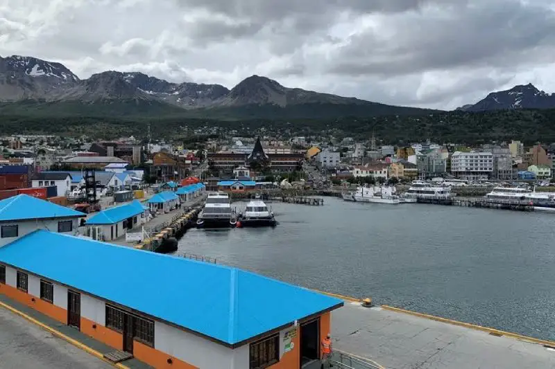 Argentina planea iniciar en enero construcción de base naval cerca de las islas Malvinas