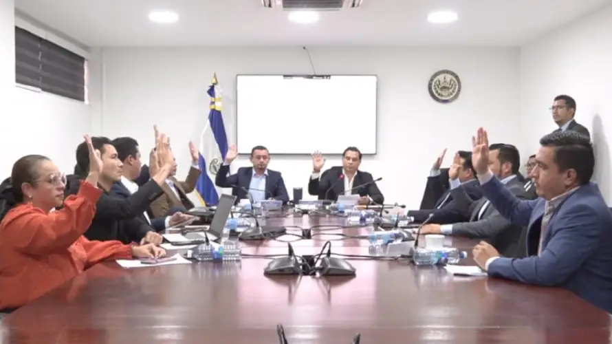 Aprueban dictamen para disolver la UTE del sector justicia y régimen para indemnizar a empleados