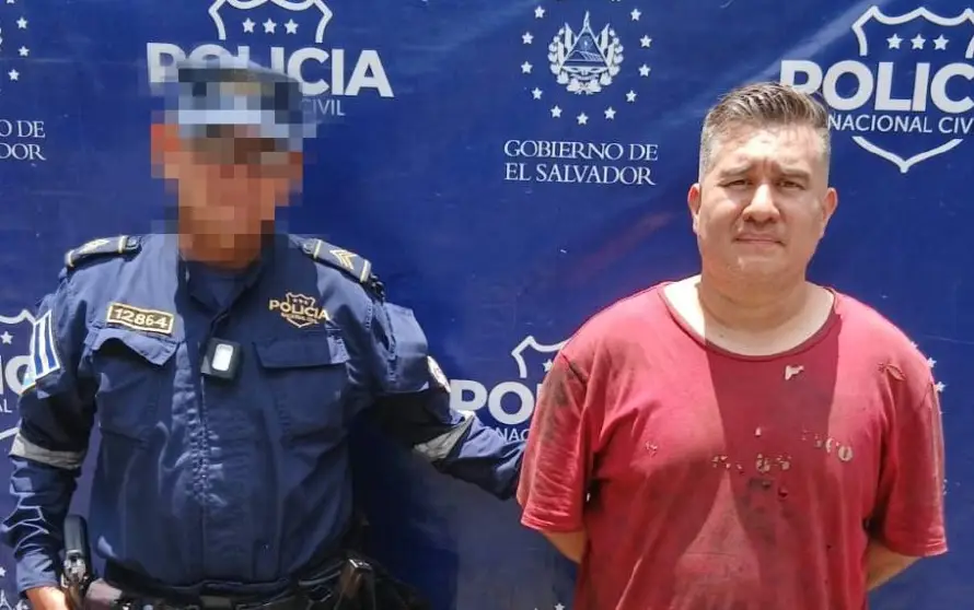 Detienen a conductor de bus que atropelló a dos ancianos en Sonsonate