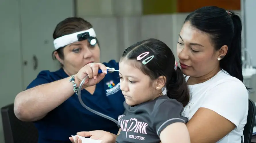 FUSNINPE promueve la detección temprana de la hipoacusia infantil y el apoyo integral a las familias en El Salvador