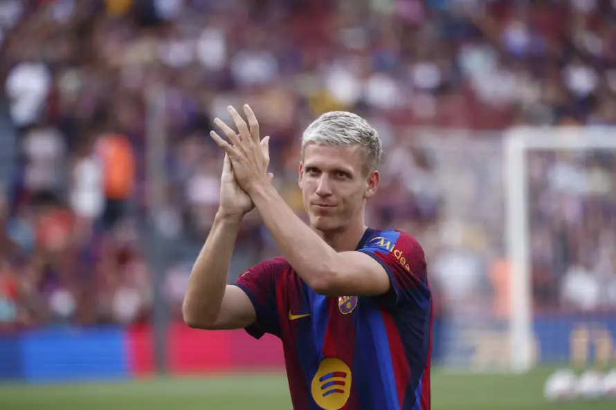Dani Olmo cuestiona al Atlético de Madrid por retener a Julián Álvarez