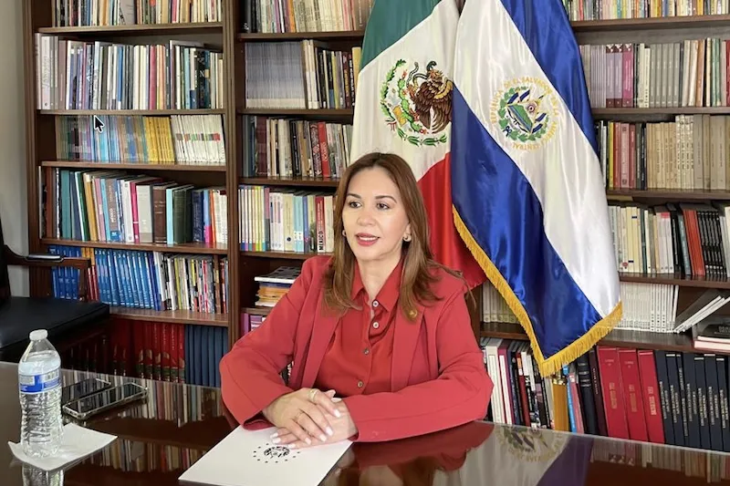 El Salvador busca atraer inversiones de empresas de Ciudad Juárez, México