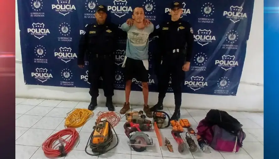 Arrestan a un nicaragüense señalado de hurtar un soldador, motosierra, batería y demás herramientas en San Miguel