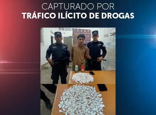 Capturan a joven con 300 porciones de cocaína valoradas en más de $7,000