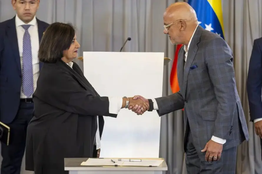 Gobierno y oposición venezolana retoman diálogo respaldado por EE.UU.