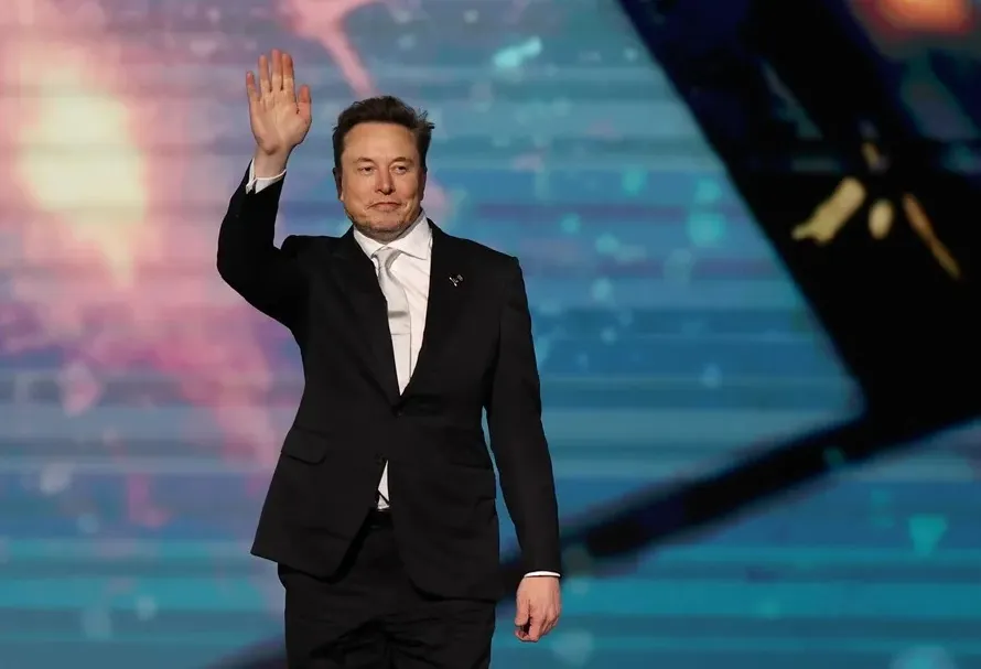Elon Musk ayudará a diseñar armas para futuras guerras de EEUU