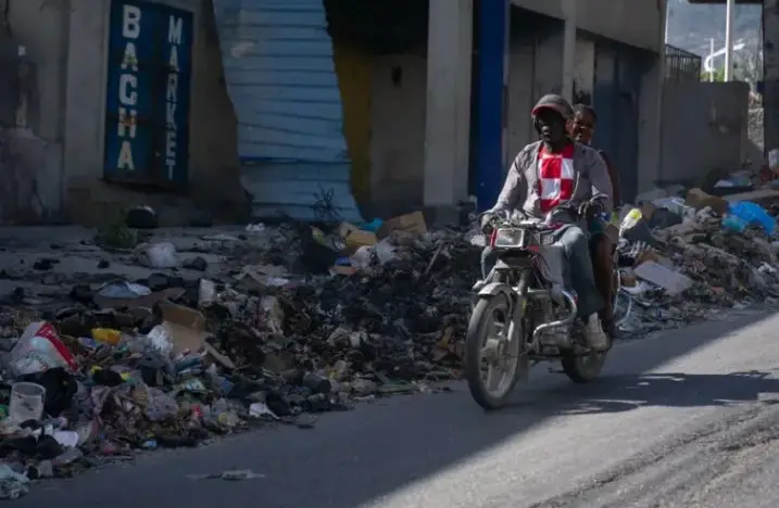 La creciente violencia en Haití deja cerca de 1.5 millones de desplazados, según la OIM