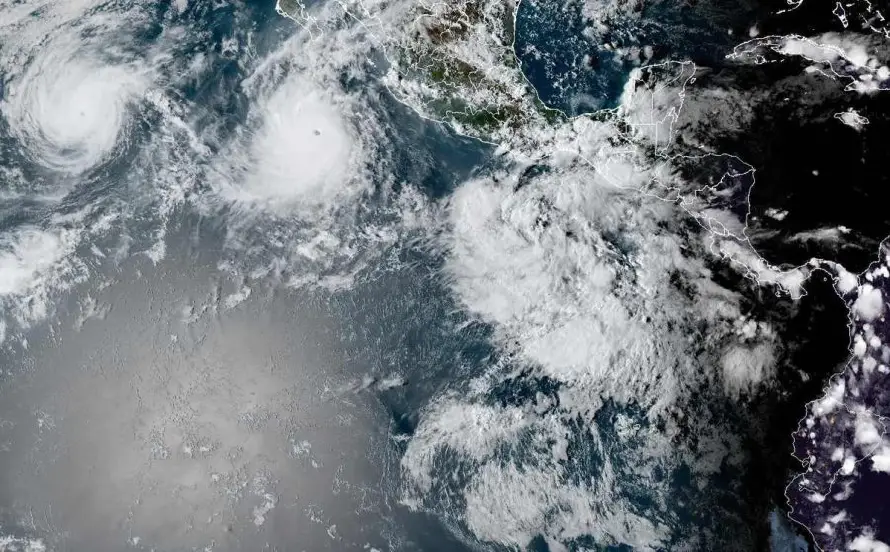 Meteorólogo de la UES señala posible formación ciclónica al sur de Panamá a inicios de octubre