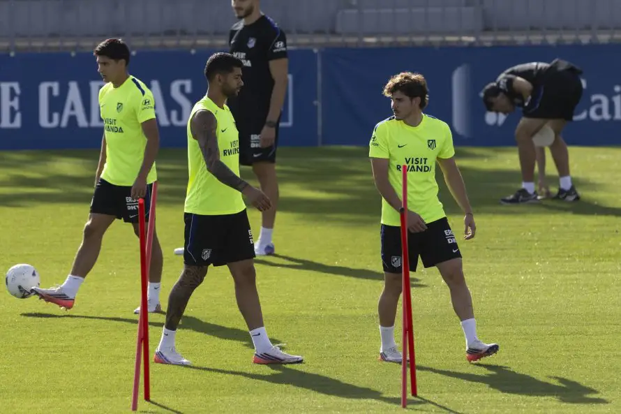 Atlético de Madrid visita al Athletic Club con Julián Alvarez de regreso