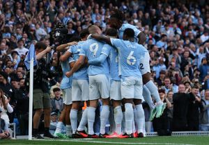 Manchester City golea al Sunderland y lidera la Premier League