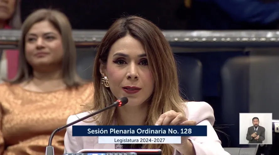 Marcela Villatoro: quieren extender horario laboral a 11 horas “porque no les quieren pagar las horas extras”