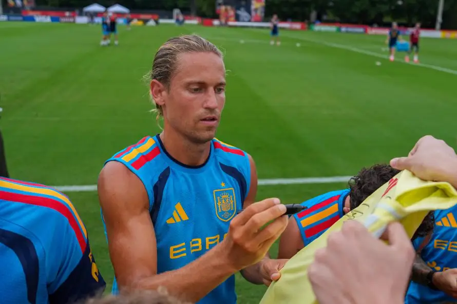 El centrocampista Marcos Llorente anuncia su retiro de selección española